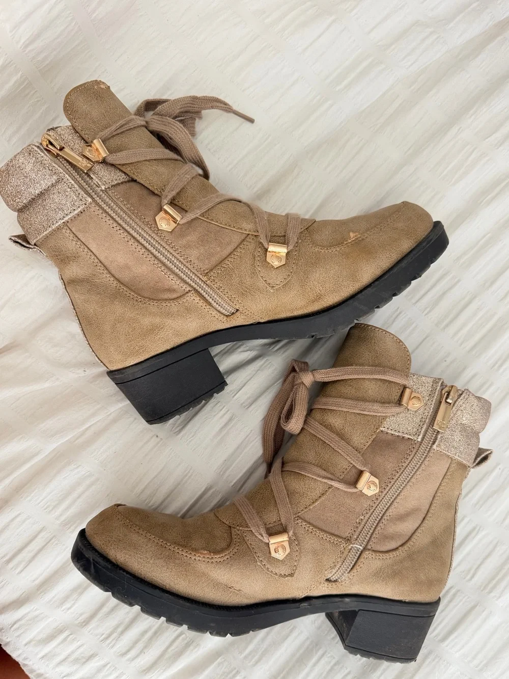 Girls Kenneth Cole- Taupe Lace-Up Suede Ankle Boots